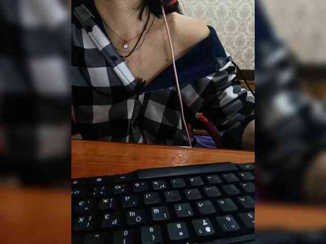 naked_taxi_dispatcher webcam