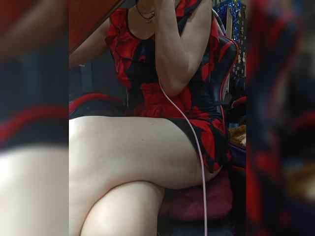 naked_taxi_dispatcher webcam