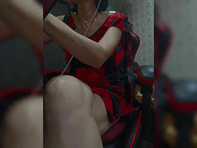 naked_taxi_dispatcher webcam