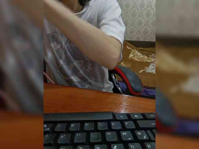 naked_taxi_dispatcher webcam