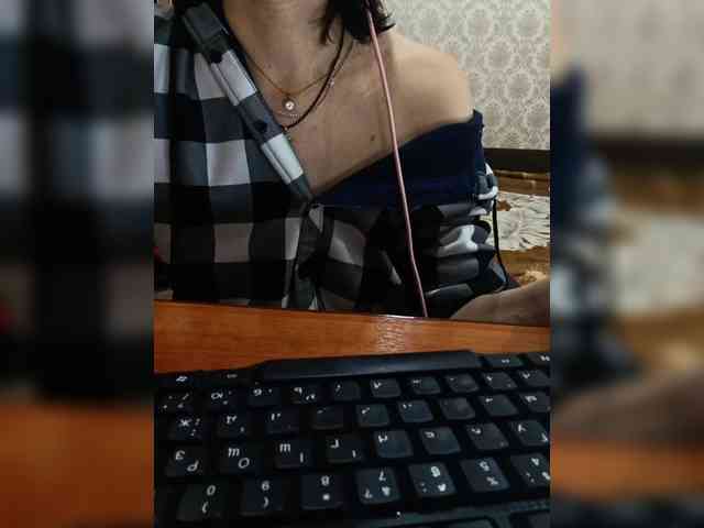 naked_taxi_dispatcher webcam