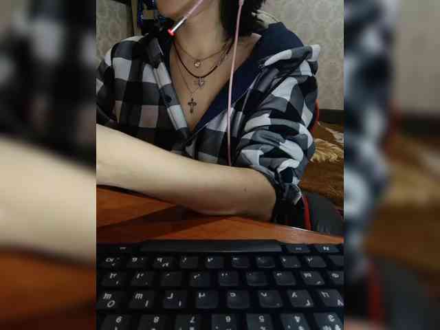 naked_taxi_dispatcher webcam