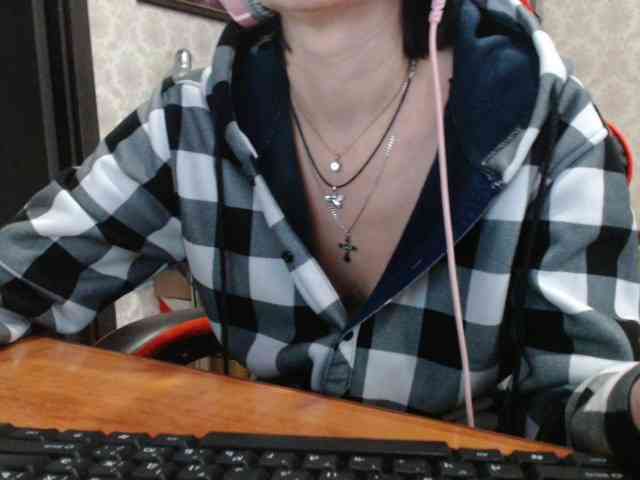 naked_taxi_dispatcher webcam