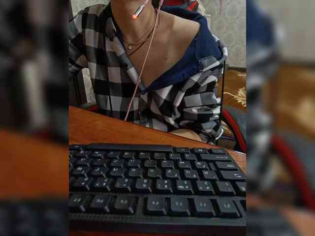 naked_taxi_dispatcher webcam