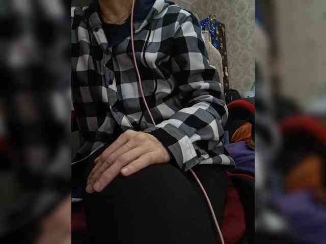 naked_taxi_dispatcher webcam