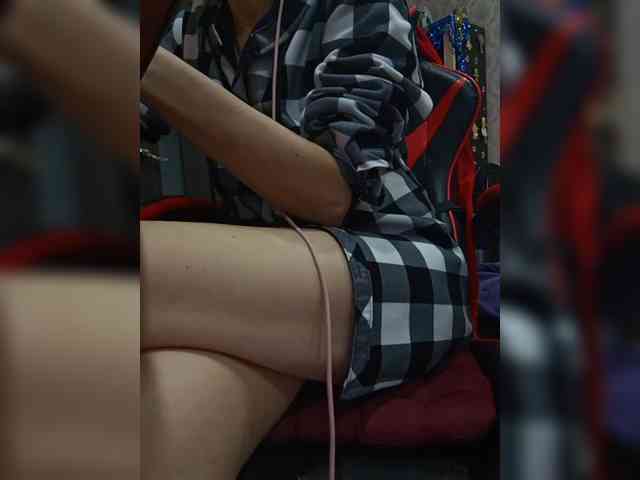 naked_taxi_dispatcher webcam