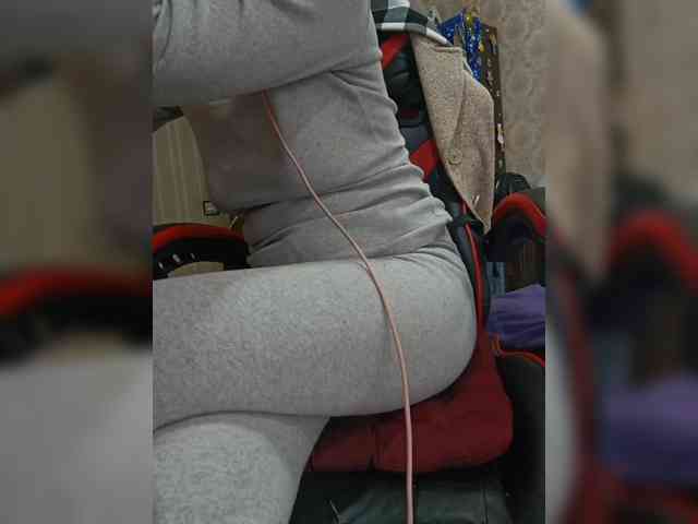 naked_taxi_dispatcher webcam