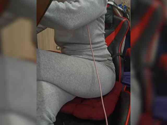 naked_taxi_dispatcher webcam