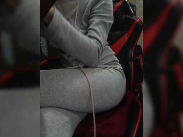 naked_taxi_dispatcher webcam