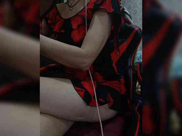 naked_taxi_dispatcher webcam