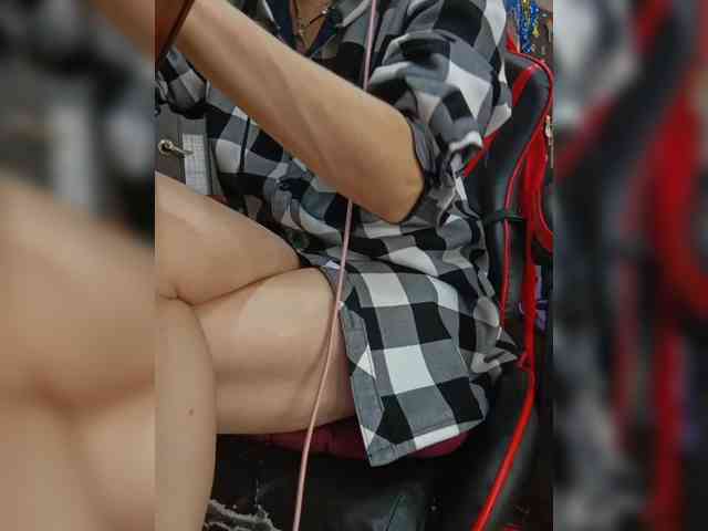 naked_taxi_dispatcher webcam