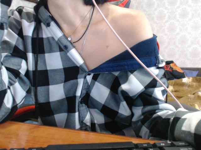 naked_taxi_dispatcher webcam