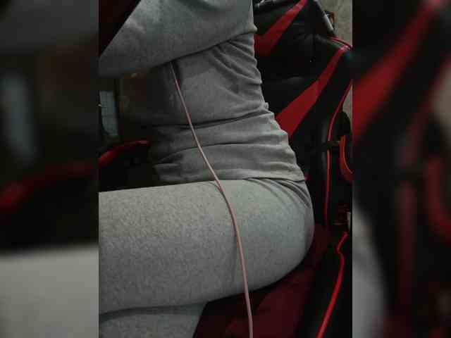 naked_taxi_dispatcher webcam