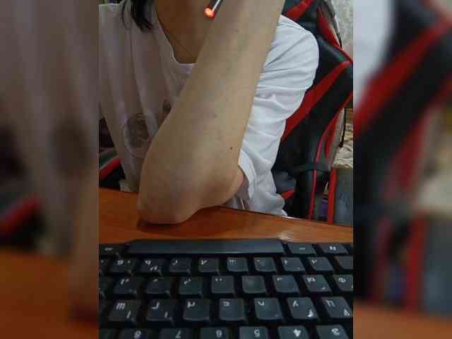 naked_taxi_dispatcher webcam