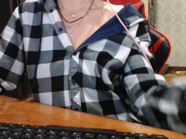 naked_taxi_dispatcher webcam
