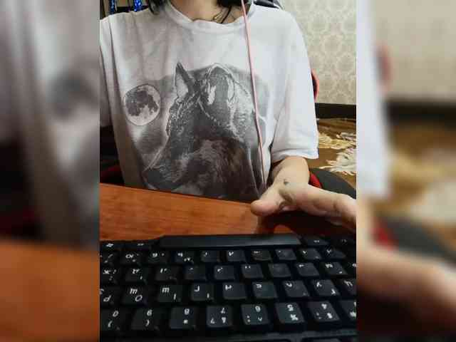 naked_taxi_dispatcher webcam