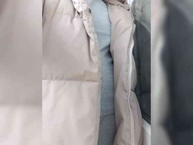 naked_taxi_dispatcher webcam