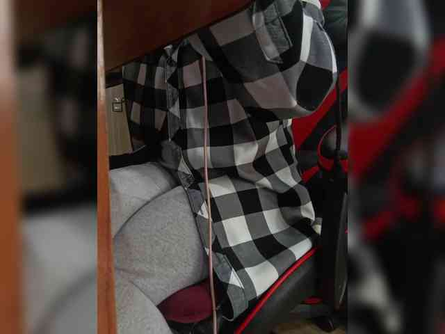 naked_taxi_dispatcher webcam