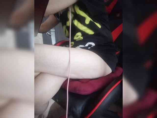 naked_taxi_dispatcher webcam