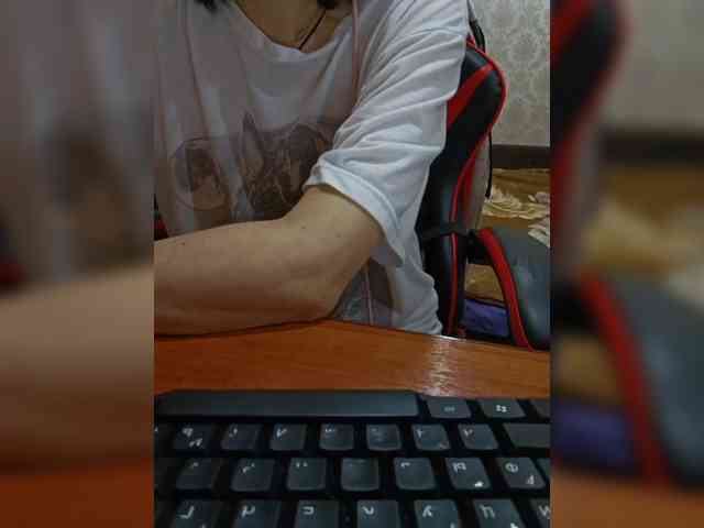 naked_taxi_dispatcher webcam