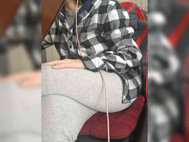 naked_taxi_dispatcher webcam