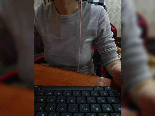 naked_taxi_dispatcher webcam