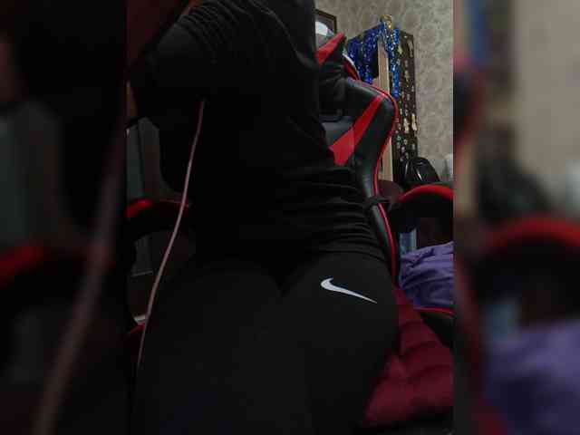 naked_taxi_dispatcher webcam