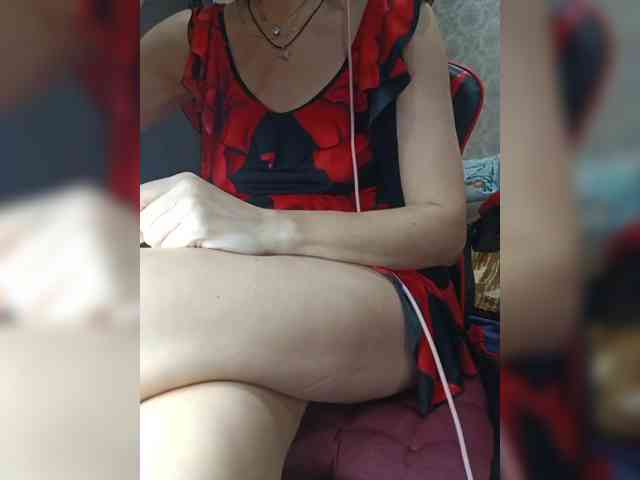 naked_taxi_dispatcher webcam