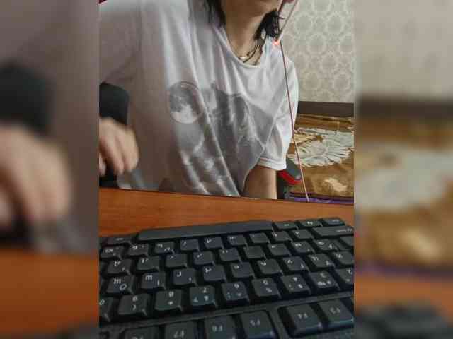 naked_taxi_dispatcher webcam