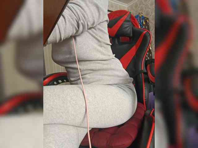 naked_taxi_dispatcher webcam