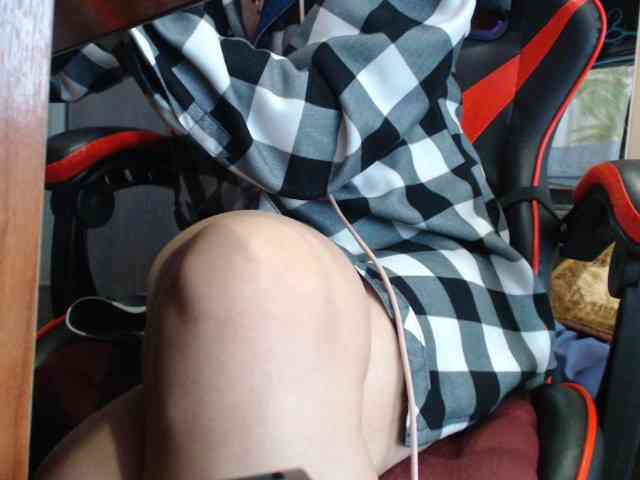 naked_taxi_dispatcher webcam