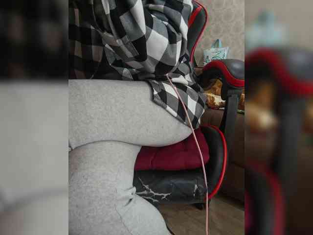 Olik-Pisa Live Webcam on BongaCams