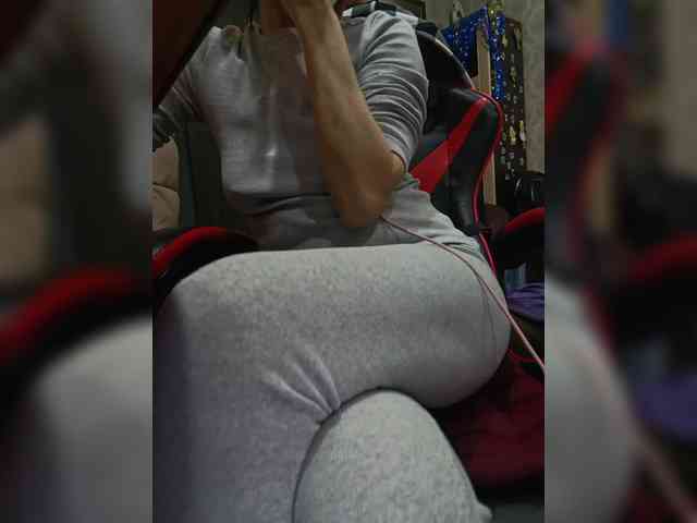 naked_taxi_dispatcher webcam