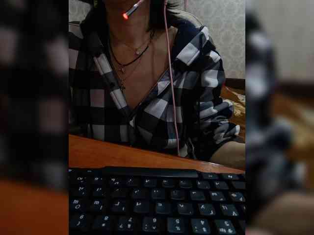 naked_taxi_dispatcher webcam