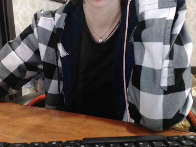 Olik-Pisa's webcam live show