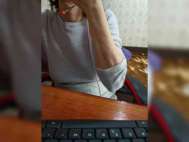 naked_taxi_dispatcher webcam