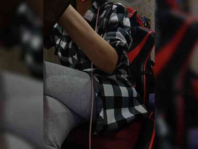 naked_taxi_dispatcher webcam