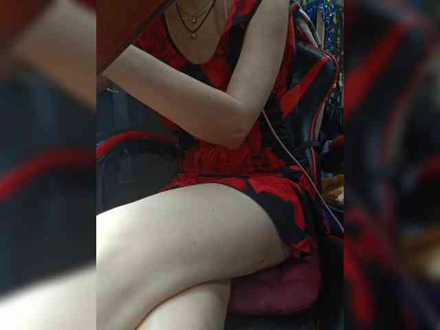 naked_taxi_dispatcher webcam