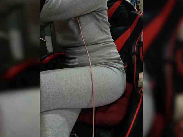 naked_taxi_dispatcher webcam