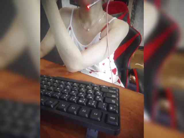 naked_taxi_dispatcher webcam