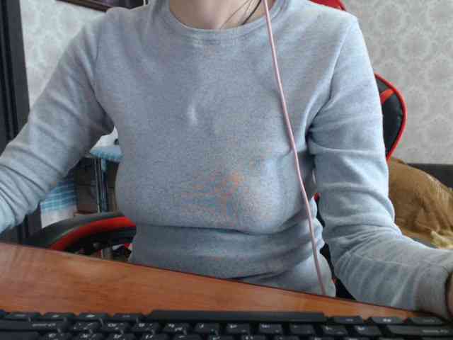naked_taxi_dispatcher webcam