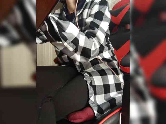 naked_taxi_dispatcher webcam