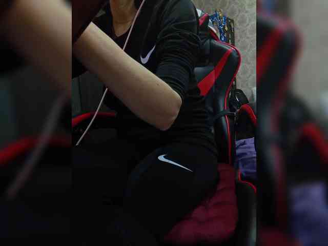 naked_taxi_dispatcher webcam