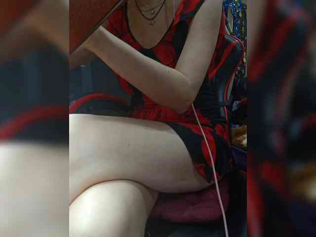 naked_taxi_dispatcher webcam