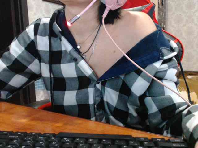 naked_taxi_dispatcher webcam