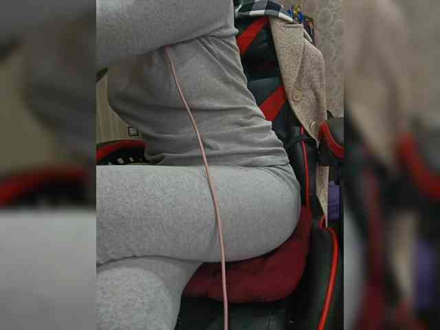 naked_taxi_dispatcher webcam