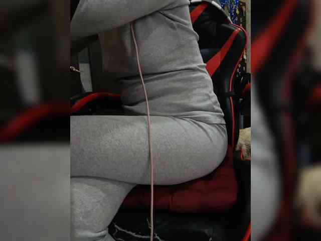 naked_taxi_dispatcher webcam