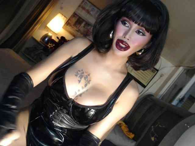 TsGoddessValenti... Live Webcam on BongaCams