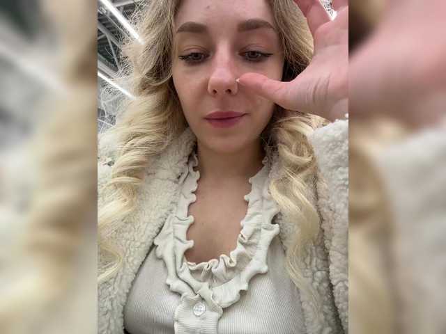 Janchi-'s BongaCams show and profile