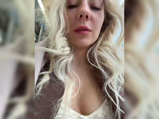 Janchi-'s BongaCams show and profile